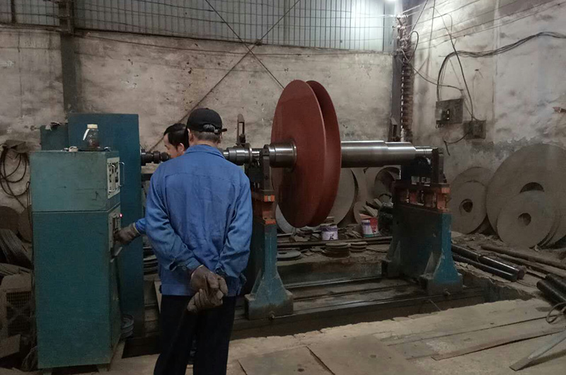 高壓高轉(zhuǎn)速風(fēng)機(jī)轉(zhuǎn)子平衡檢測(cè)中 高壓高轉(zhuǎn)速風(fēng)機(jī)轉(zhuǎn)子平衡檢測(cè)中