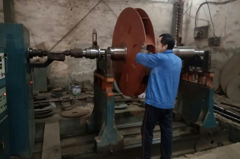 高壓高轉(zhuǎn)速風(fēng)機(jī)轉(zhuǎn)子平衡檢測(cè)中 高壓高轉(zhuǎn)速風(fēng)機(jī)轉(zhuǎn)子平衡檢測(cè)中